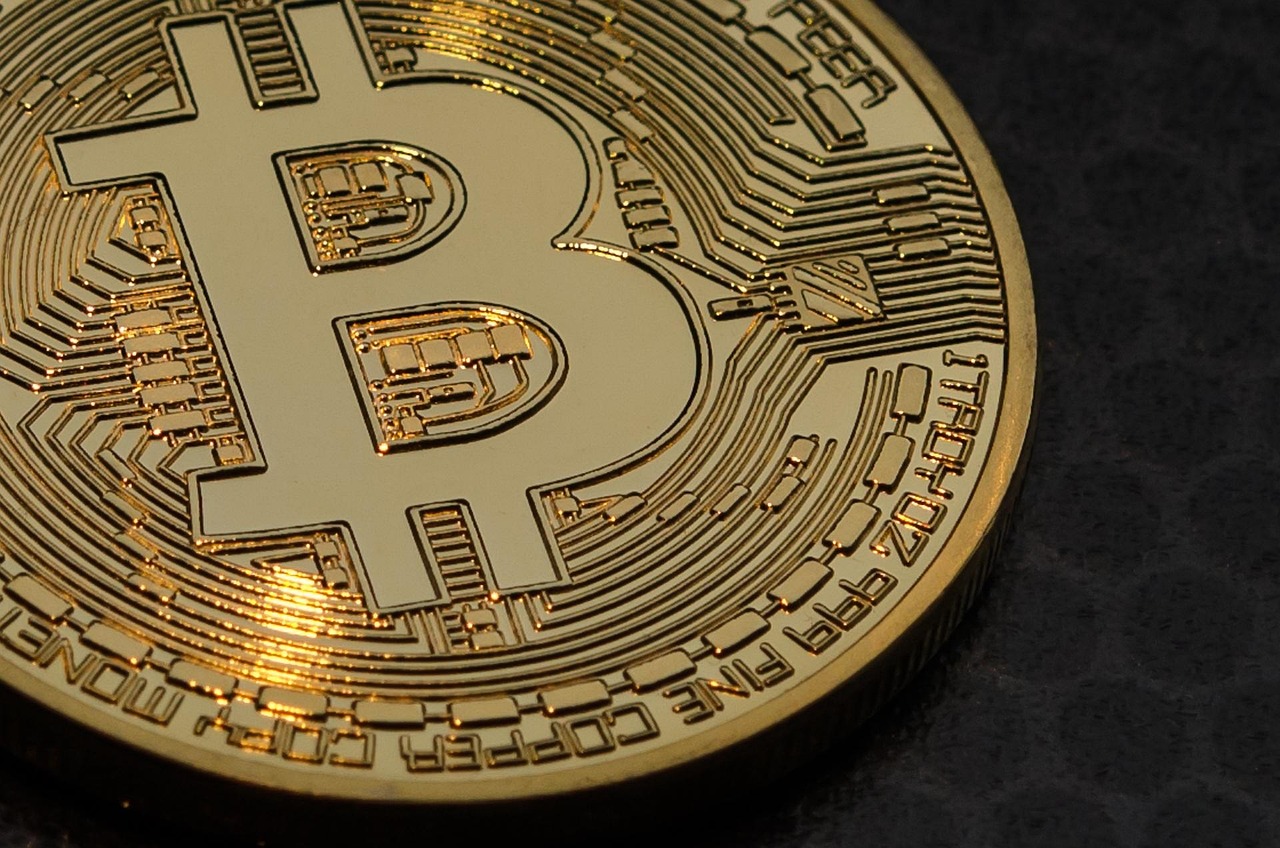 黄金价格走势分析，探讨黄金在2023年是否会跌至每克300多元的可能性