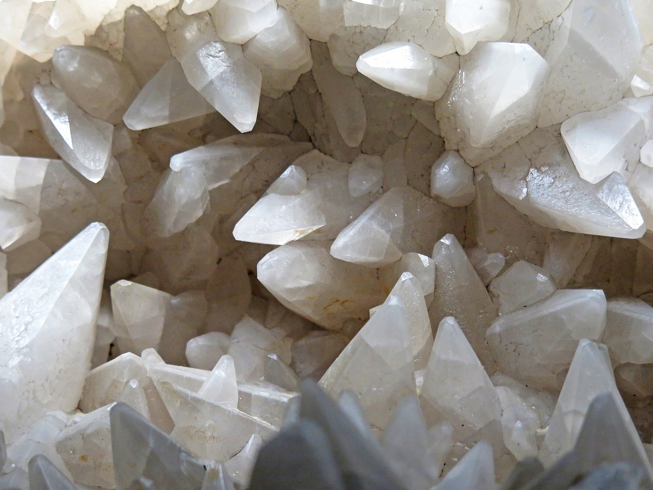 天然水晶，神奇功效与作用详解