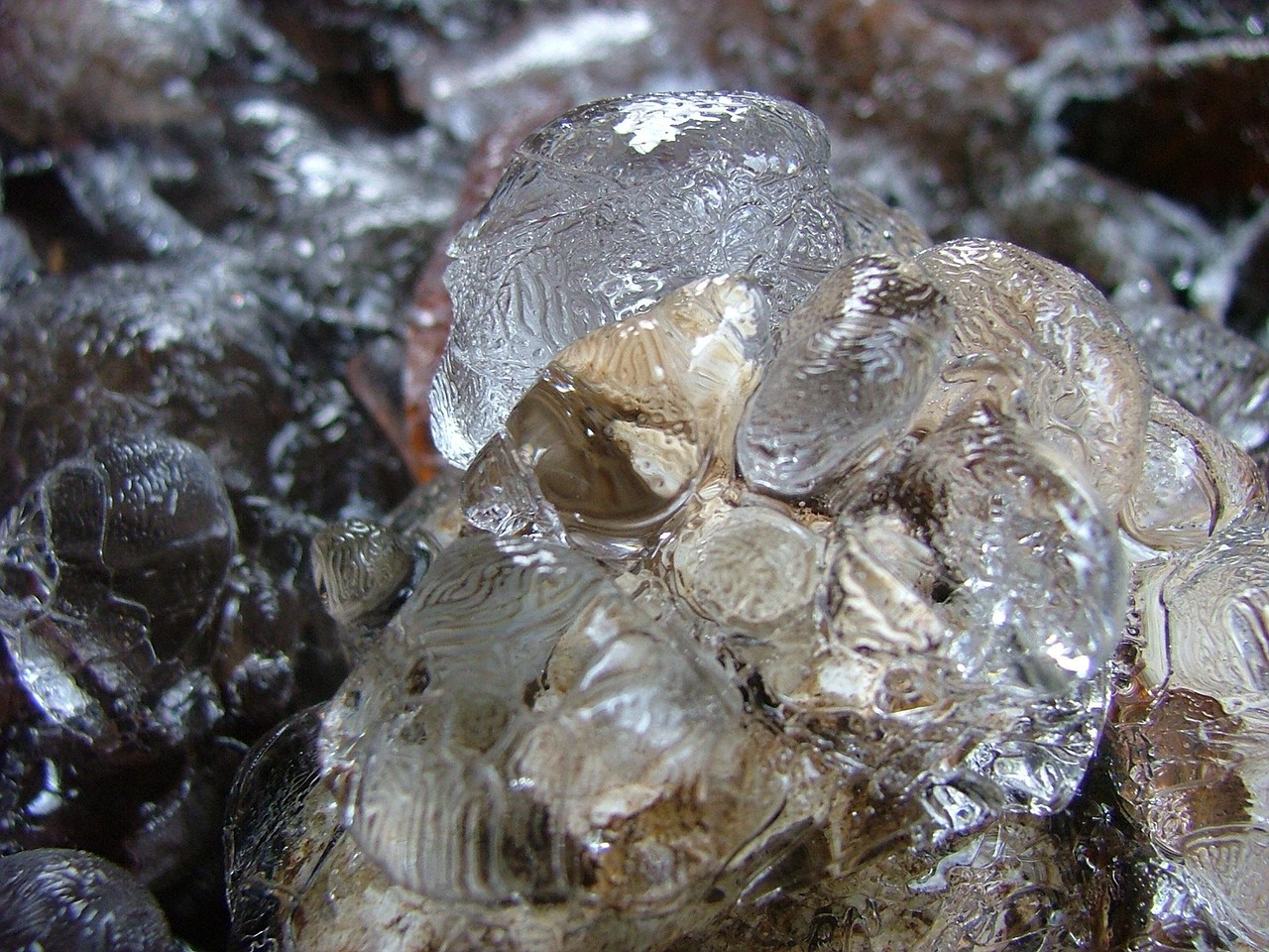 水晶原石，神秘自然宝藏与独特魅力的独特展现