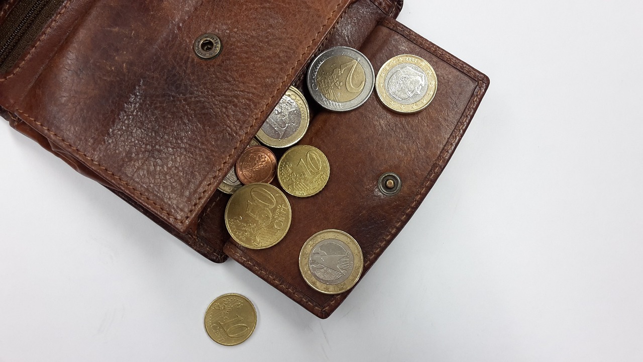 Au750金回收价格解析，最新每克价格及市场动态关注！