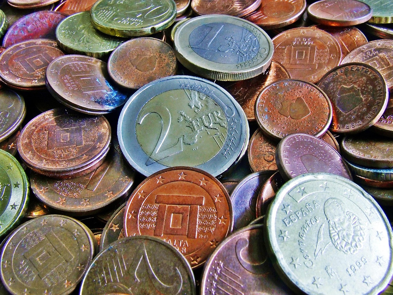 老凤祥黄金今日价格行情分析，黄金价格走势及一克金价查询