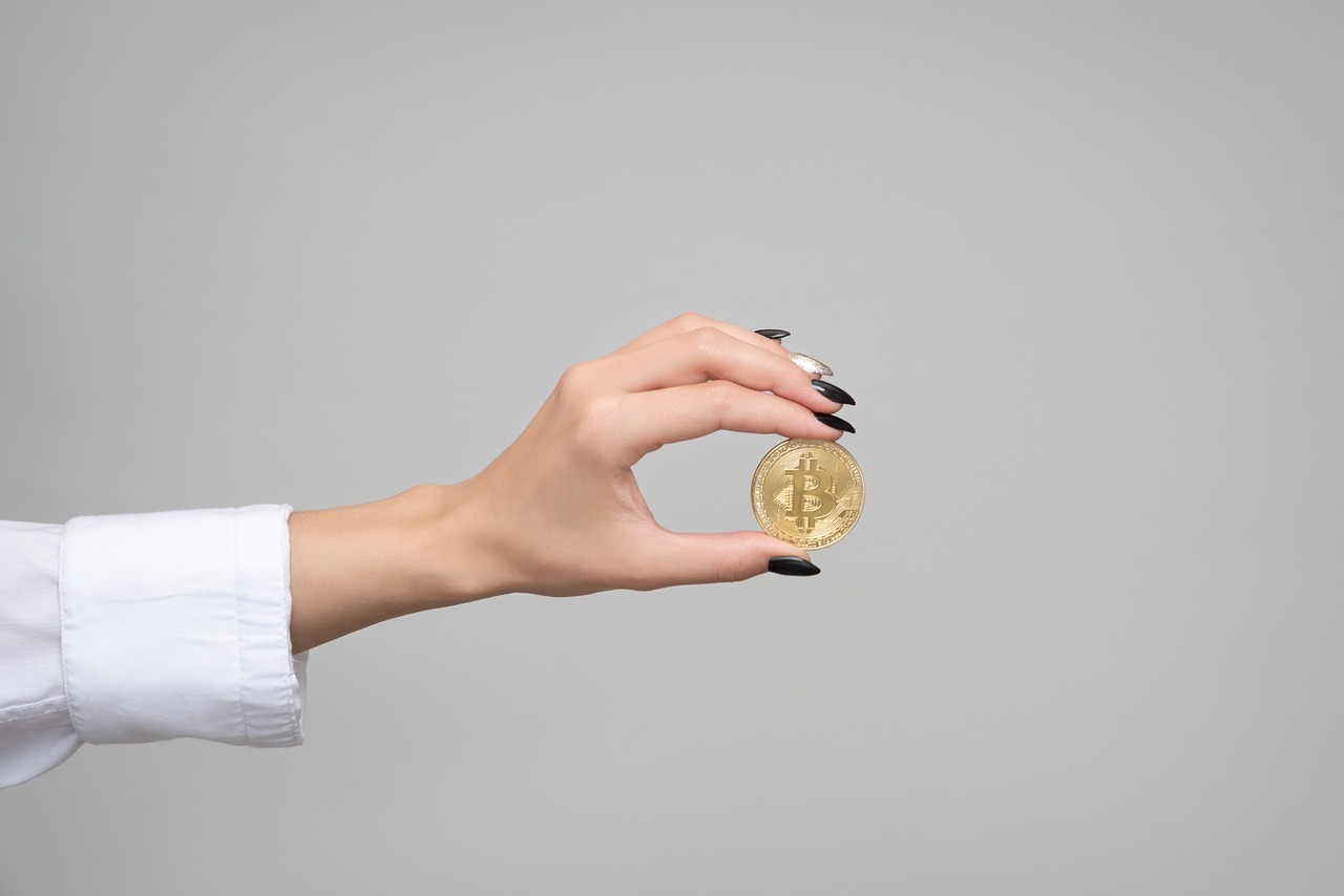 DR求婚钻戒价格详解，如何以合适的价格表达你的爱意？