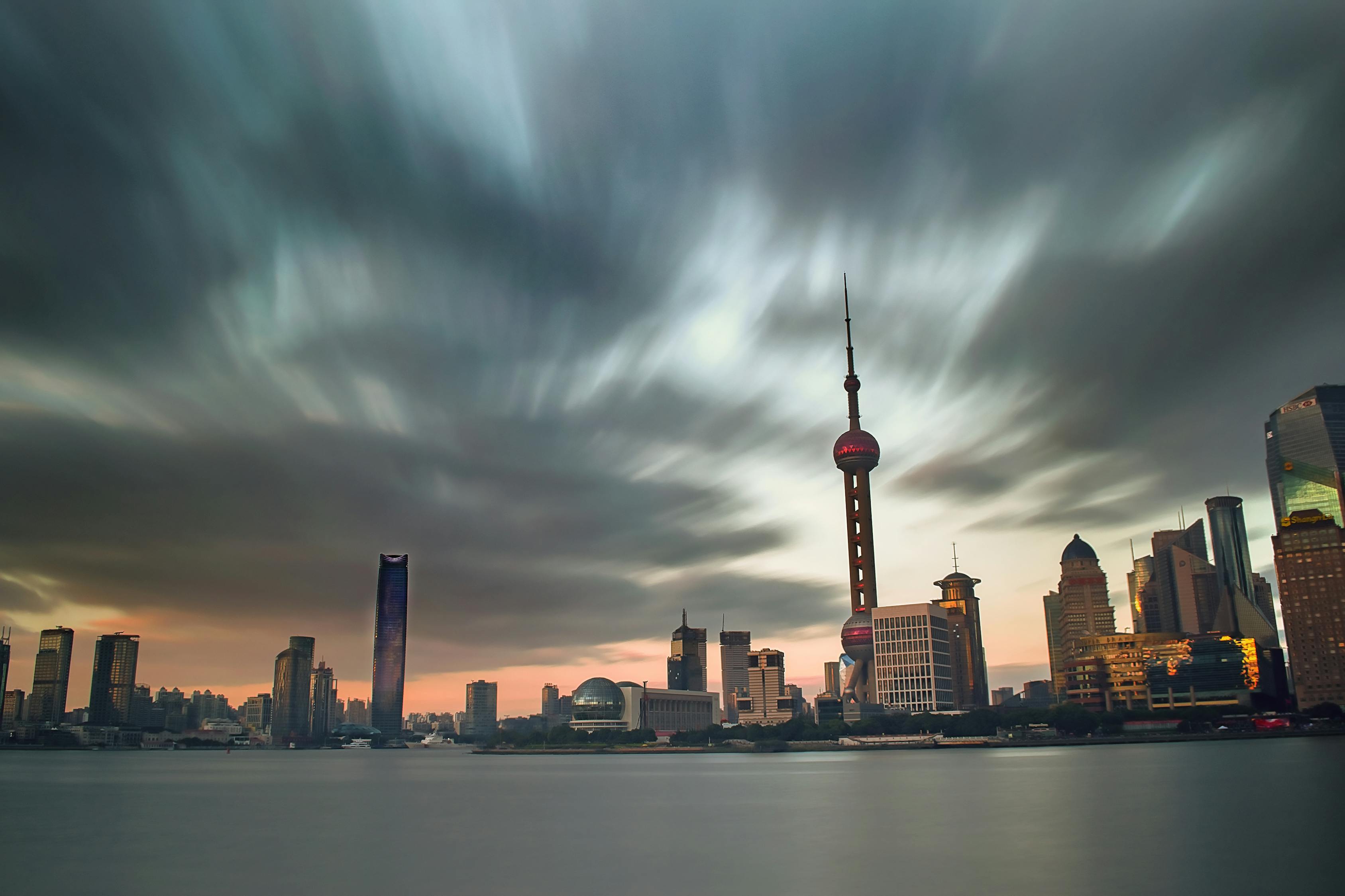 2025澳门免费最精准龙门,澳门免费最精准龙门，探索预测与未来的可能性（20年至未来展望）